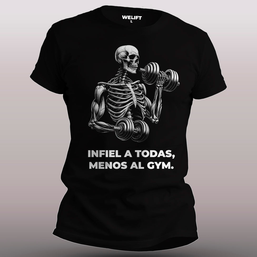 Infiel a todas